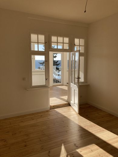 Sonnige 3-Zimmer-Wohnung im sanierten Altbau – mittiges Schlafzimmer