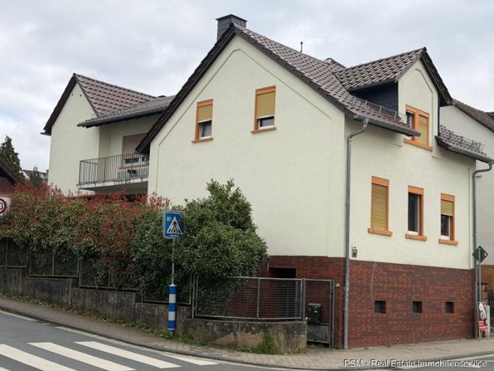 10258 - Kapitalanlage / oder Eigennutz Zweifamilienhaus in Sulzbach zum Kauf – Foto 1