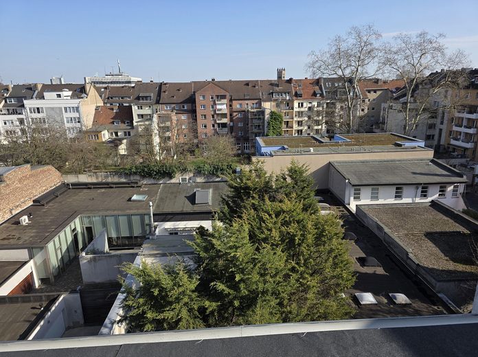 Die Solitärfläche in Düsseldorf : Exklusivität unter dem Dach – Foto 19