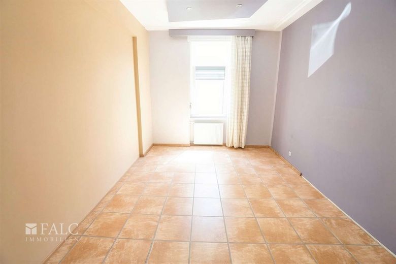 3- Familienhaus in der Stadtmitte von Neunkirchen zu verkaufen! – Eltern EG