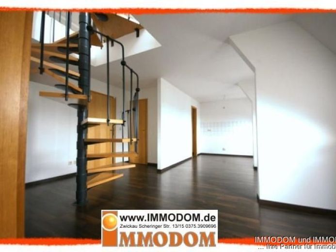 3-Zimmer-Maisonetten-Dachwohnung für INDIVIDUALISTEN mit LAMINAT und Personenaufzug zu vermieten! – Foto 1