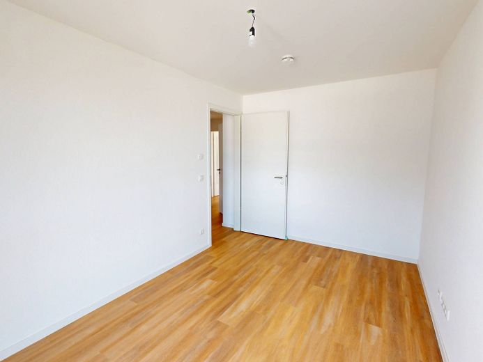 Appartement neuf moderne de 3 pièces avec cuisine équipée et BALCON ensoleillé – Ansicht II: Schlafzimmer II