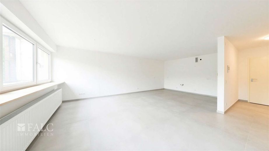 Erstbezug nach Sanierung!!! – Wohnzimmer