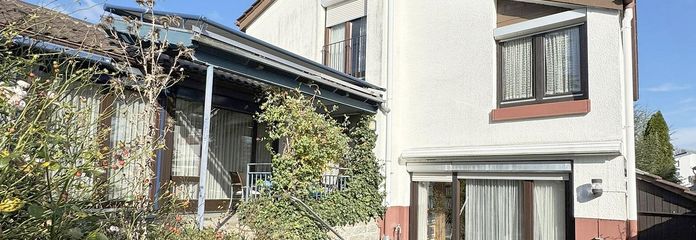 Casa indipendente e spaziosa in una posizione tranquilla e privilegiata (Bietigheim-Lug) – Hausansicht vom Garten