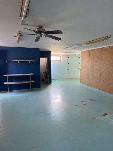 Provisionsfrei: 125 m² Wohnen + ca. 130 m² Gewerbe | Energieklasse A | 1.085 m² Grundstück – Gewerberaum