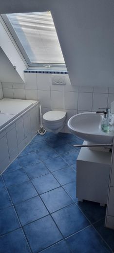 Urocze mieszkanie dwupoziomowe z przytulną atmosferą – Bad