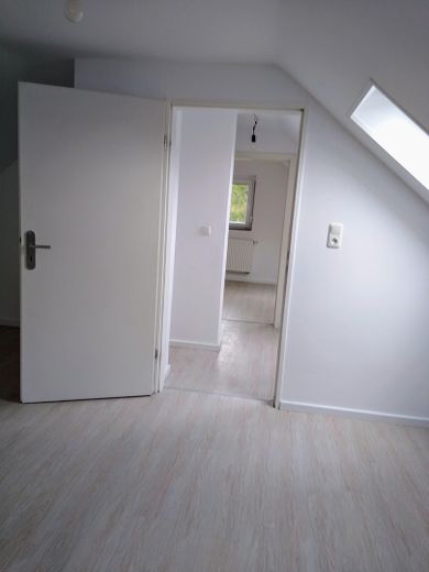 Sin comisión: casa con garaje en venta – DG 