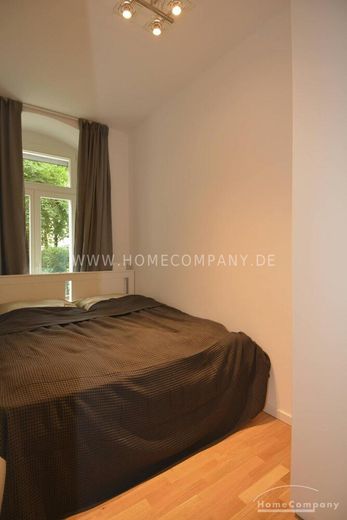 Wunderschöne 2-Zimmer-Wohnung am Zionskirchplatz in Mitte, Berlin, möbliert – 37f80f74903d3c27d18eacac8e598665db036f75.jpg
