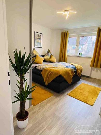Schöne 3 Zi.Wohnung mit Balkon; 2. OG. – 23058979a924544b6d6fe6cfd5a79ab084483da4.jpg