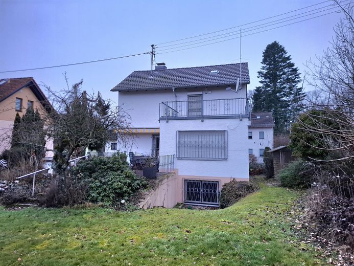 Blick nach West - Nachbarhaus