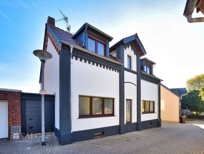 Charmantes Einfamilienhaus - komfortabel wohnen mit moderner Ausstattung – Bild 2