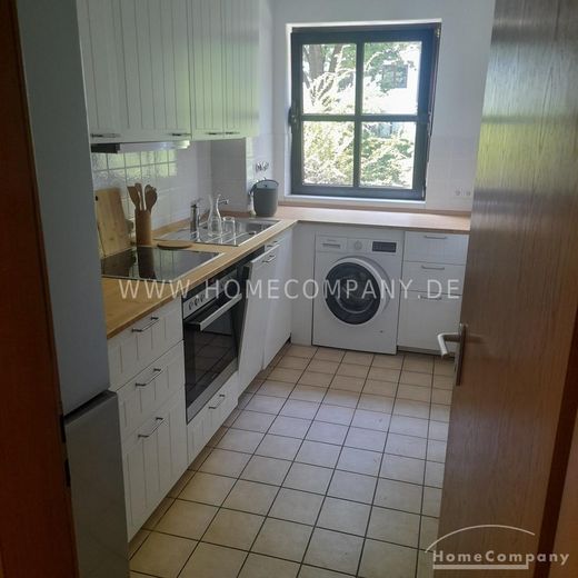 Vollmöblierte 3-Zimmer-Apartment mit Terrasse – c38e6ef35f53cb9aeda28e8dcc2a19b2fb93c3ec.jpg