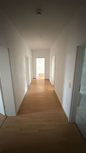 Großzügige 4-Zimmer mit Laminat und Wanne! – PHOTO-2026-03-30-16-26-56