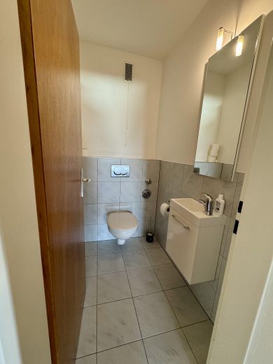 Sobre los tejados de Bad Kreuznach – apartamento de 3 habitaciones con balcón y vistas a la Kauzenburg – Foto 8