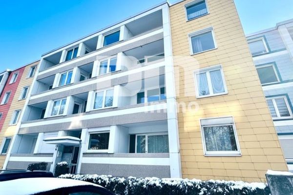 Gepflegte Dreizimmerwohnung mit Loggia in idyllischer Ortsrandlage /Campusnähe