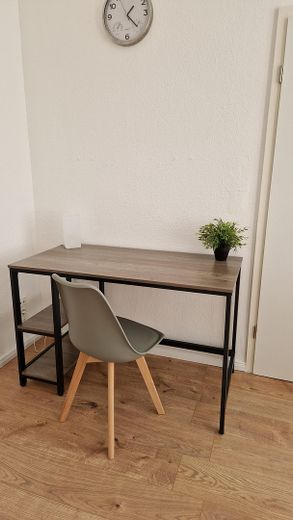 Aachen City - Studenten WG Nähe RWTH Uni - fully furnished – Schreibtisch