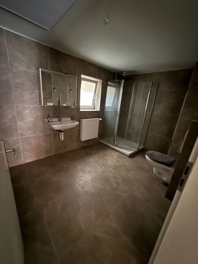 Einfamilienhaus im ruhigen Grünberg – Bad