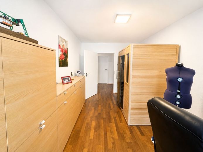 Wohntraum in Wuppertal-Katernberg - Moderne 4-Zimmer-Wohnung mit Aufzug – Kind/ Arbeiten