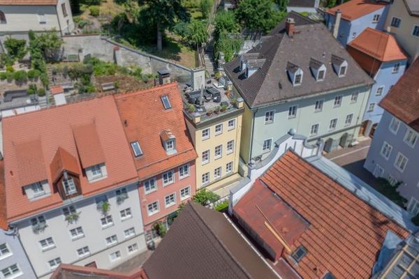 Un’incantevole casa nel centro storico con negozio, 2 unità abitative e terrazza sul tetto