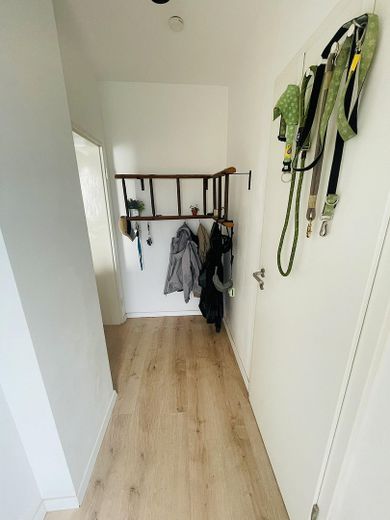 Kernsanierte Wohnung mit Blick auf Goethepark – Eingangsbereich