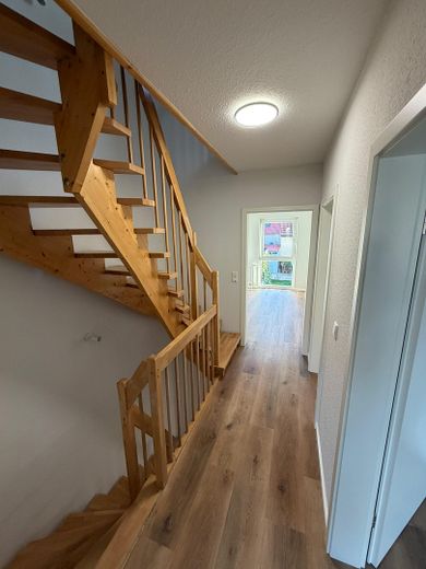 Riedstadt-Erfelden. Casa a schiera centrale con giardino – Foto 8