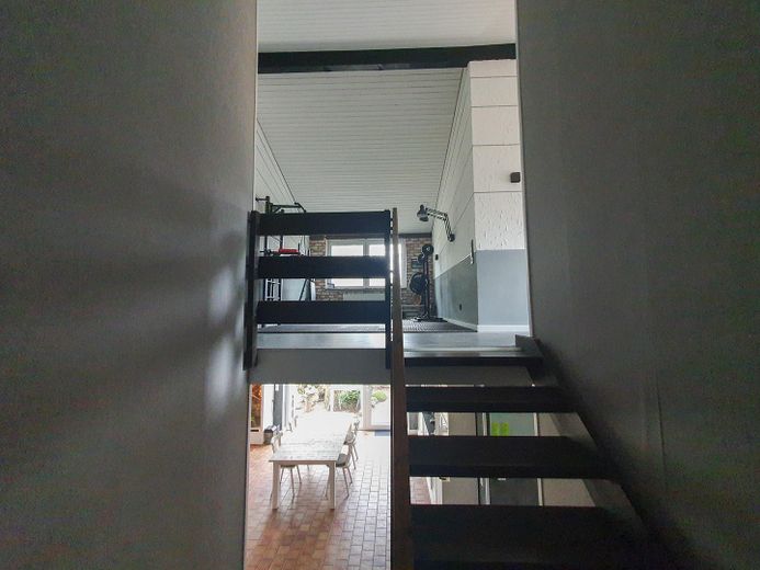 Mieszkanie blisko natury w Papenteich: przestronny dom o loftowym charakterze w Schwülper-Walle – Treppe OG