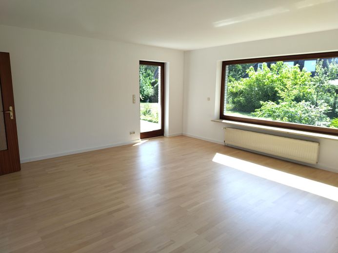 Gepflegtes Einfamilienhaus mit großem Garten in Hamburg-Lemsahl-Mellingstedt – Wohnzimmer