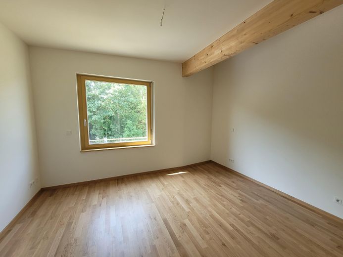 ERSTBEZUG – Traum am Cospudener See: 2-Raum-Wohnung mit Sonnenbalkon, EBK und TG-Stellplatz – Schlafzimmer (1)