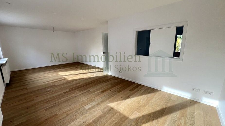 ** Charmantes Einfamilienhaus in zentraler Lage in Lampertheim - viel Platz für die ganze Familie ** – EG Wohn-:Esszimmer Ansicht 3