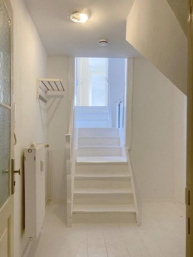 Luminoso appartamento di 2 locali in proprietà nel centro storico di Lubecca – Wohnungseingang