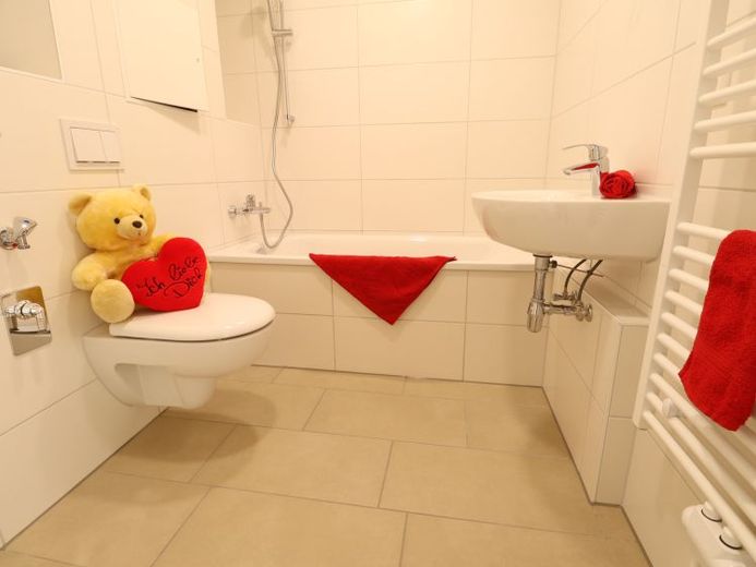 Mit Ausblick in Chemnitz Kappel - 3-Raumwohnung mit Badewanne – Foto 1