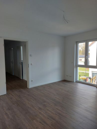 Erstbezug 2-Zimmer-Wohnung (1. OG, Balkon, barrierefrei) in Berge bei Nauen – Schlafzimmer