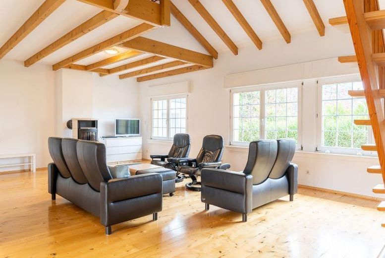 2-3-Zimmer-Wohnung mit Haus-Ambiente – Wohnbereich