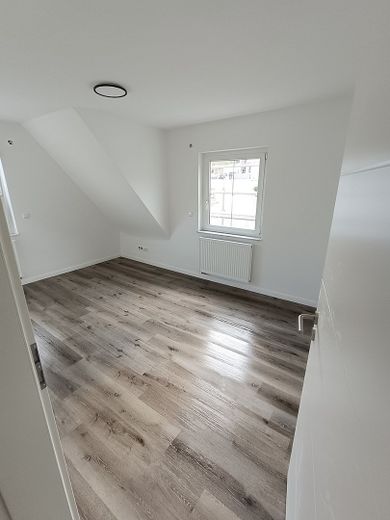 Idyllische Dachgeschosswohnung- Erstbezug nach Kernsanierung – Foto 4