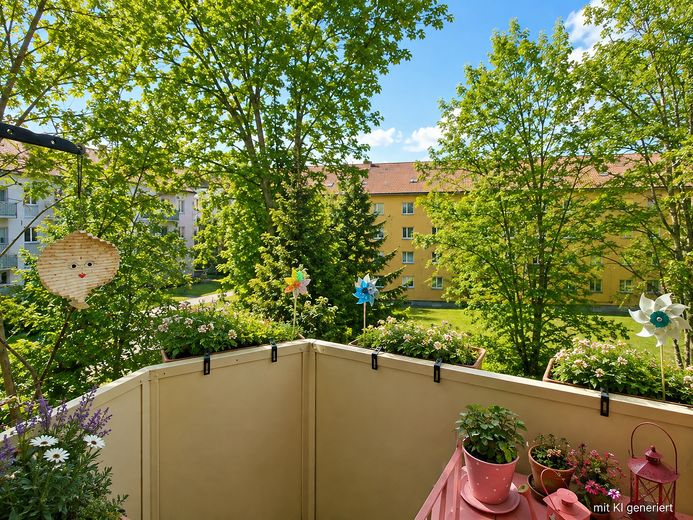 Senza provvigione - Grazioso e curato appartamento di 3 locali, balcone, bagno con finestra, cantina – Balkon