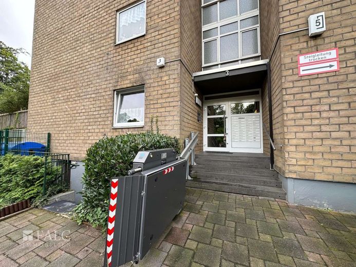 Wohnung zum Wohlfühlen – Hauseingang