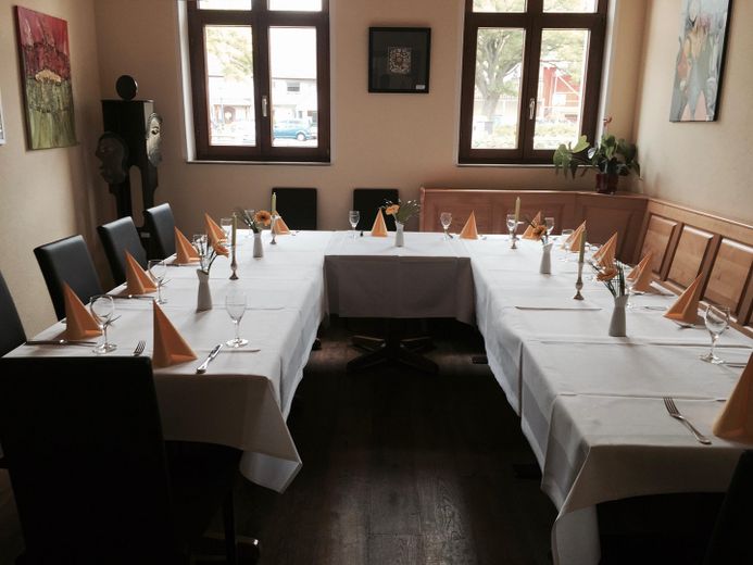 Restaurant mit Veranstaltungsraum, traumhaften Biergarten und Wirtewohnung zu verpachten – Nebenzimmer