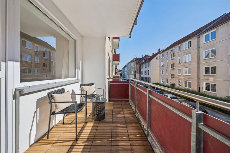 PROVISIONSFREI - FRISCH SANIERTE 3-ZIMMER-WOHNUNG MIT BALKON & EICHENPARKETT – Balkon