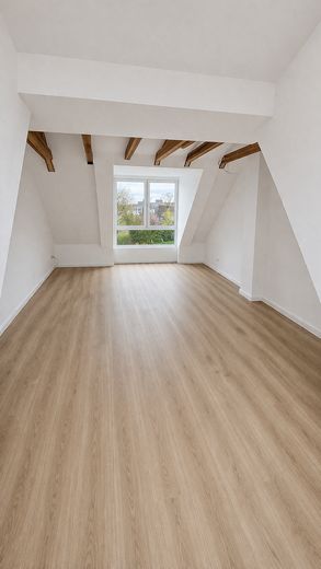 Erstbezug nach Dachausbau – moderne 2-Zimmer-Wohnung mit Effizienzklasse A – Wohn-Essbereich