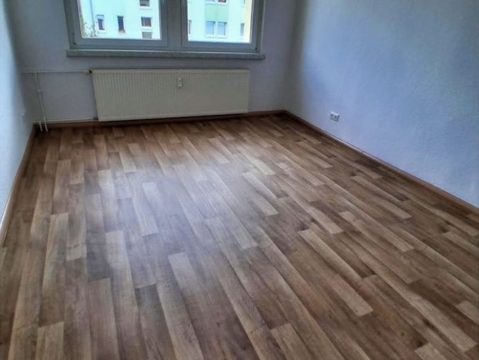 Schöne sanierte sonnige 2-R-Wohnung ca. 47,09m2 im 3.OG in Burg zu vermieten. – Foto 1