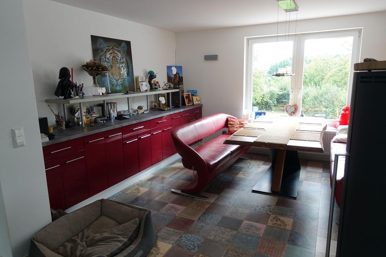 Domaine rural isolé avec infrastructure autonome – 4 ha, fonctionnement en îlot, autosuffisance | Sans agent immobilier – Esszimmer