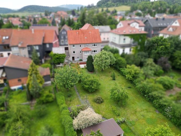 Großzügiges Einfamilienhaus mit schönem großem Garten in Schalkau! – Foto 1