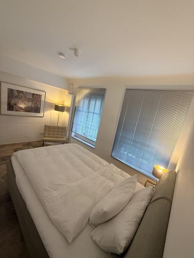 Möblierte Wohnung in historischer Villa mit exklusiver Lage an der Kölner Riviera – Foto 13