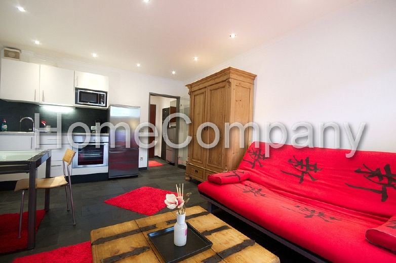 Modern ingericht appartement met balkon, parkeerplaats voor auto en directe nabijheid van de U 35 – 17b56e2f511a9b208d7eb8807606a4715ad7f397.jpg