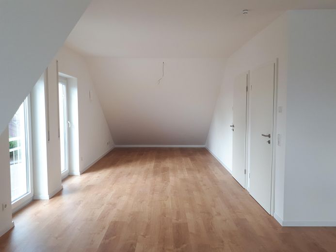 Doppelhaushälfte mit Garten – DG - Zimmer
