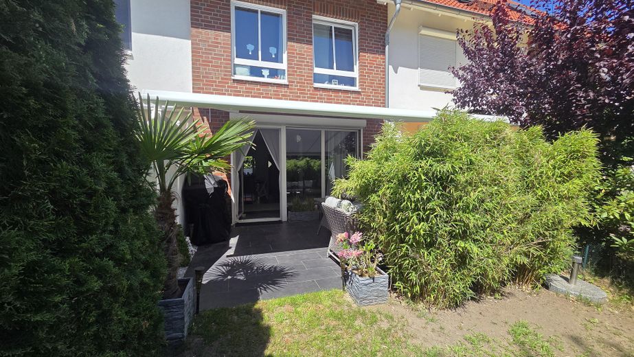 Modern rijtjeshoekhuis in Barsbüttel (hoofdkern)  met parkeerplaats in ondergrondse garage | – Garten