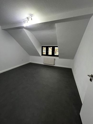 Świeżo wyremontowane 3-pokojowe mieszkanie własnościowe w centralnej lokalizacji – 77 m² – bez prowizji – Zdjęcie 15