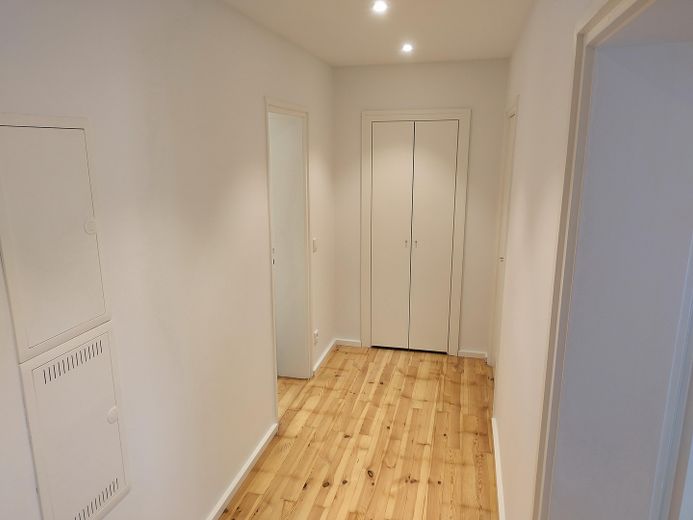 3-Zimmerwohnung in München (Lehel), 71m2, frisch saniert – Flur