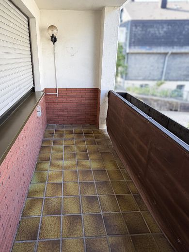 Wuppertal-Ronsdorf’ta müstakil sıra ev – Loggia im EG