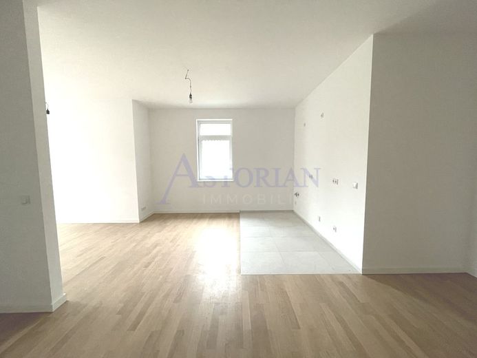 Kernsanierte 3-Zimmer-Wohnung im grünen Lichterfelde – Wohnbereich